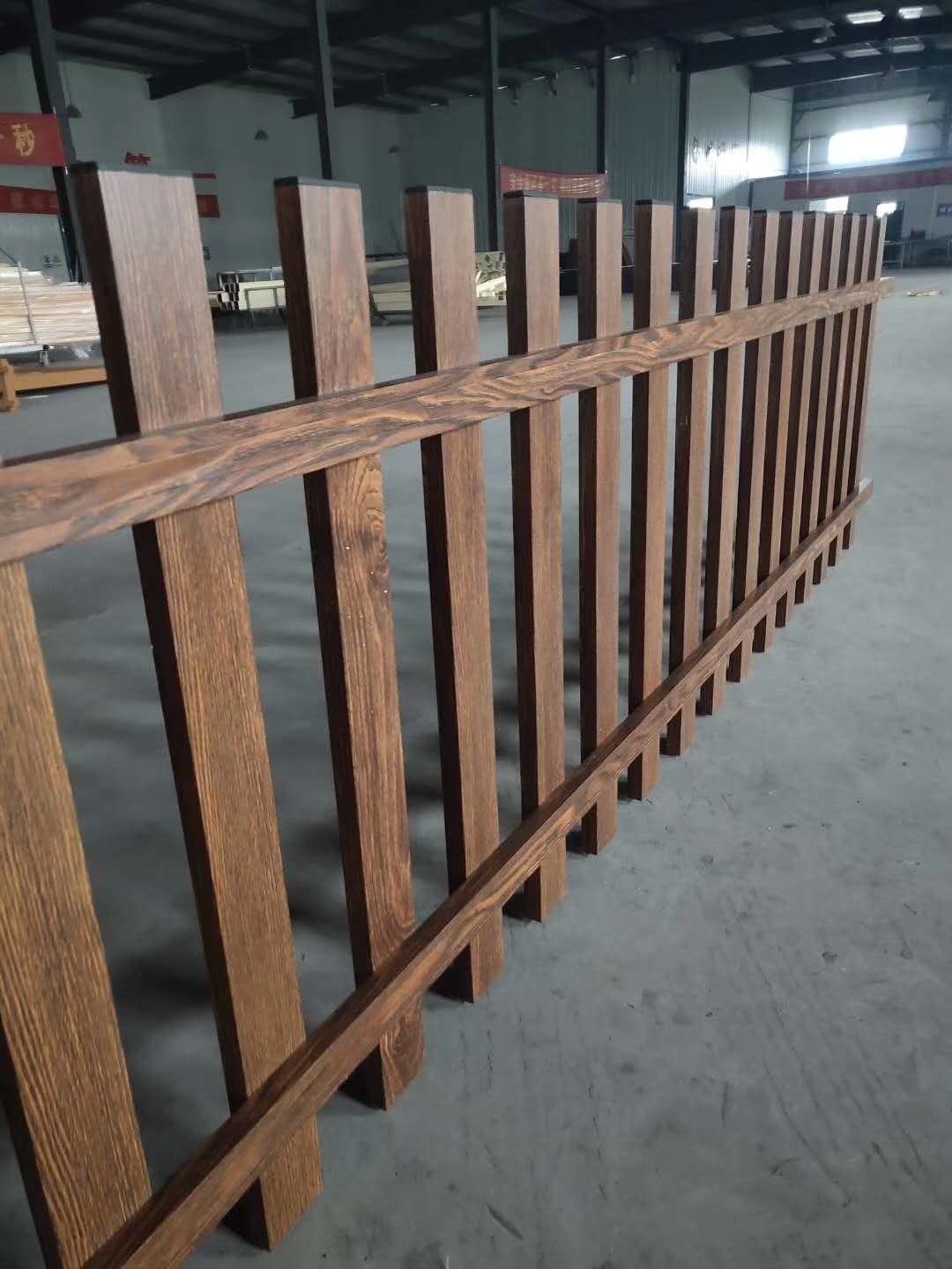 瑞铁锌钢护栏 仿木纹栅栏 别墅纹栏杆